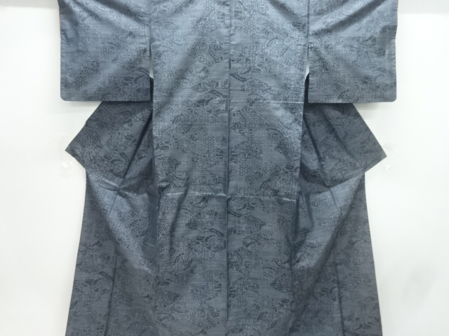 源氏車に花模様織出し本場泥大島紬着物